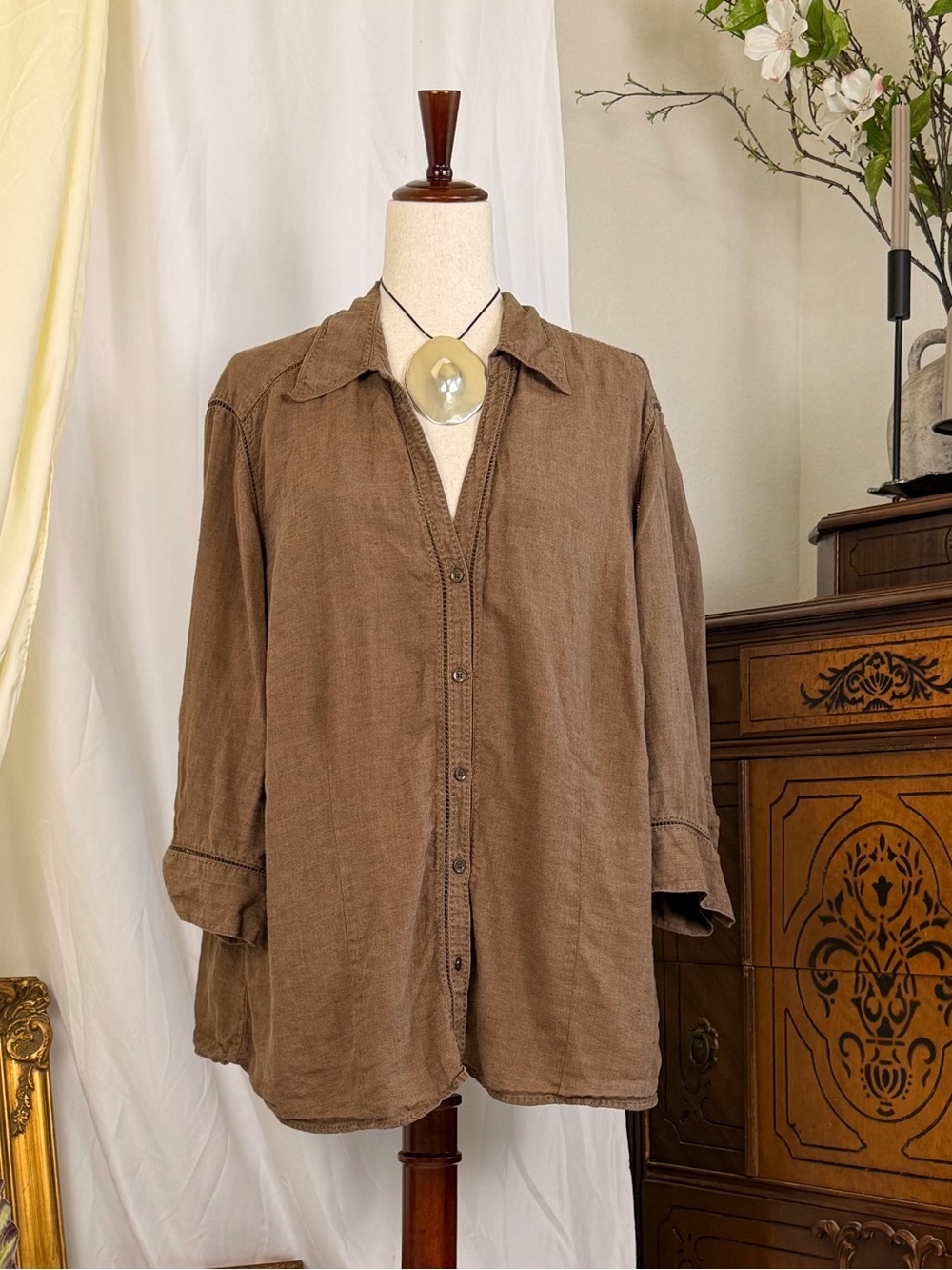 Linen Brown Tan Women’s Button-Up Casual Shirt Jacket with Buttons